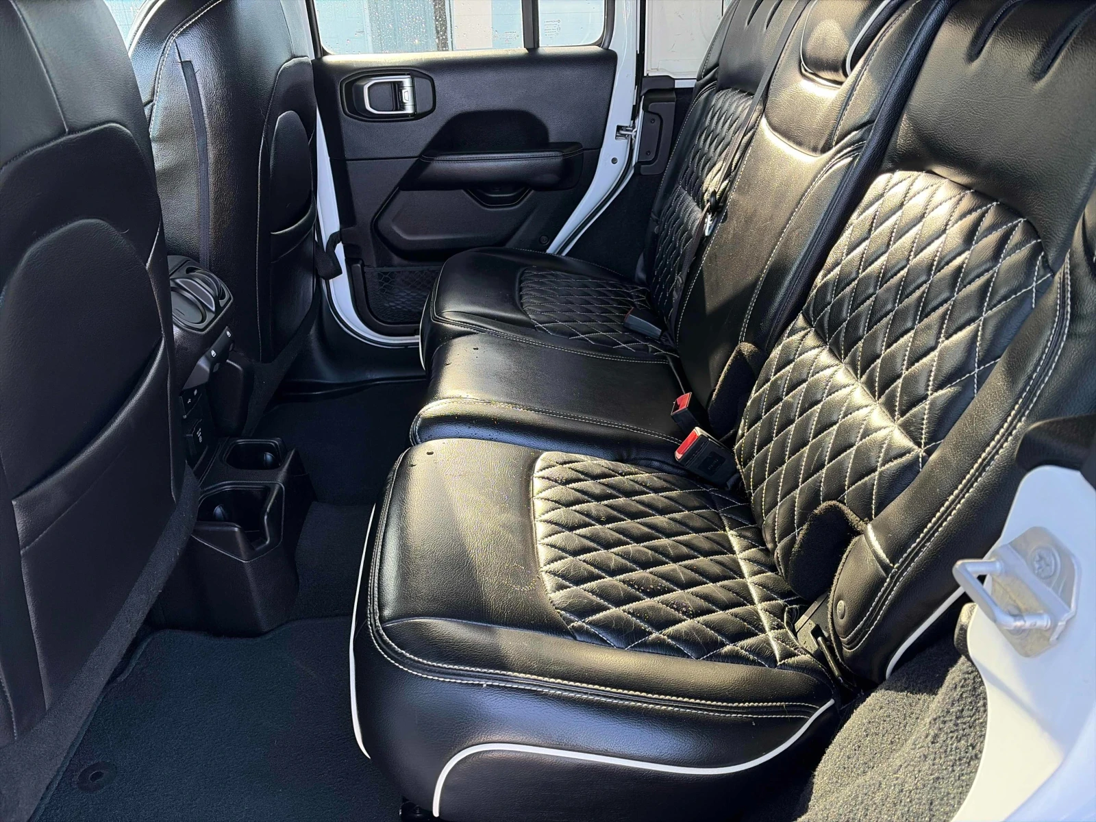 Jeep Wrangler UNLIMITED* SAHARA* 3.6* V6*  - изображение 10