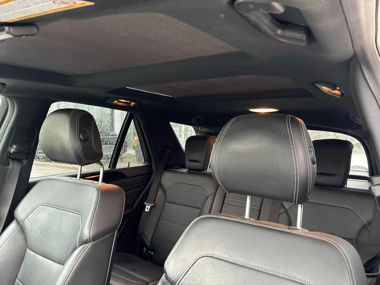 Mercedes-Benz ML 350 * BlueTEC * CARFAX * Harman Kardon * 360 Камери * , снимка 11 - Автомобили и джипове - 54094370