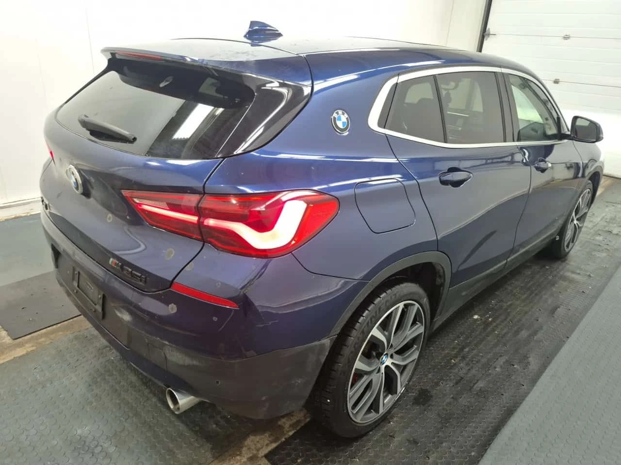 BMW X2  | XDRIVE28I | RED INT | PANORAMA | , снимка 3 - Автомобили и джипове - 54134448