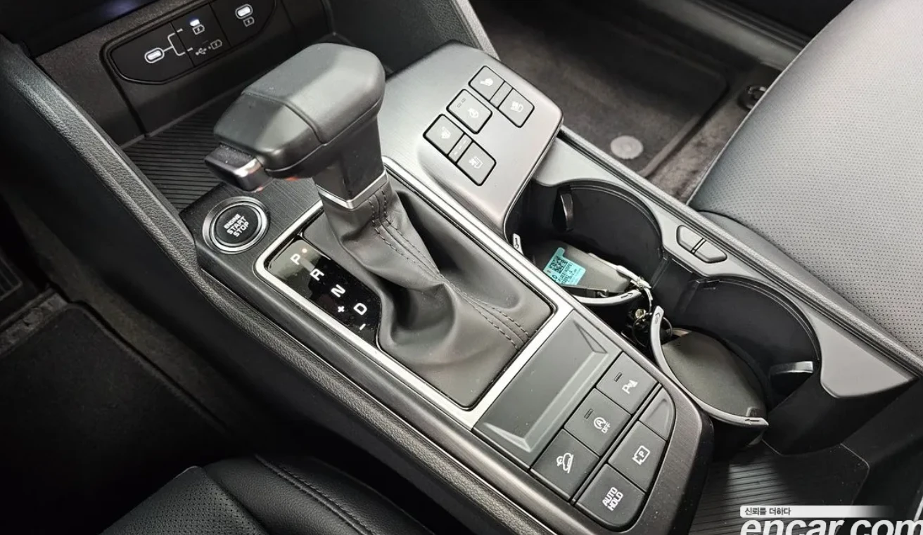 Kia Sportage, снимка 8 - Автомобили и джипове - 54493721