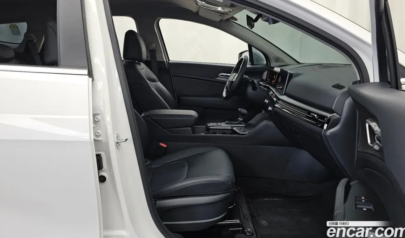 Kia Sportage, снимка 16 - Автомобили и джипове - 54493721