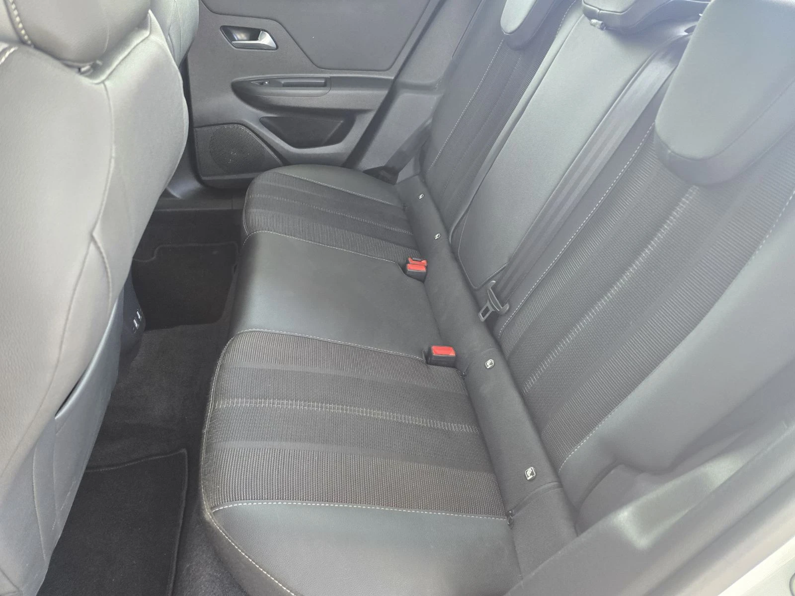 Opel Mokka -e 50 kWh, снимка 14 - Автомобили и джипове - 54977456