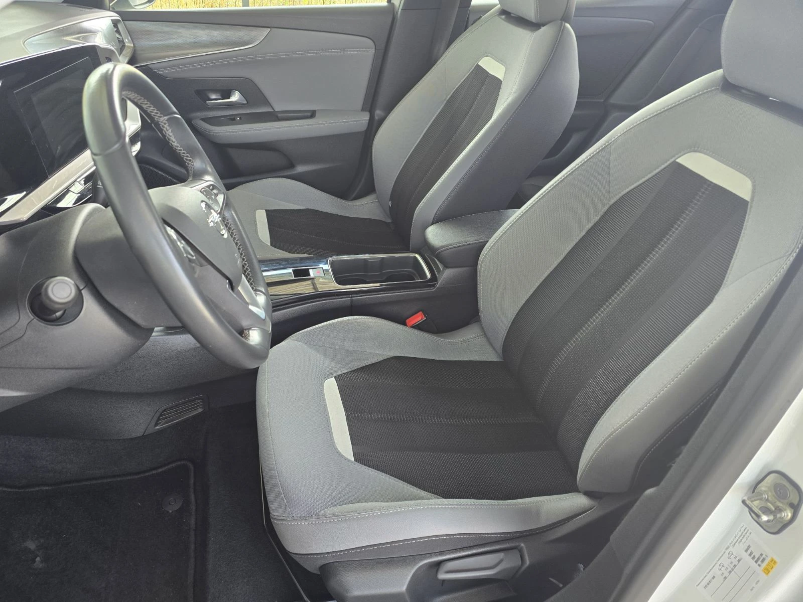 Opel Mokka -e 50 kWh, снимка 10 - Автомобили и джипове - 54977456