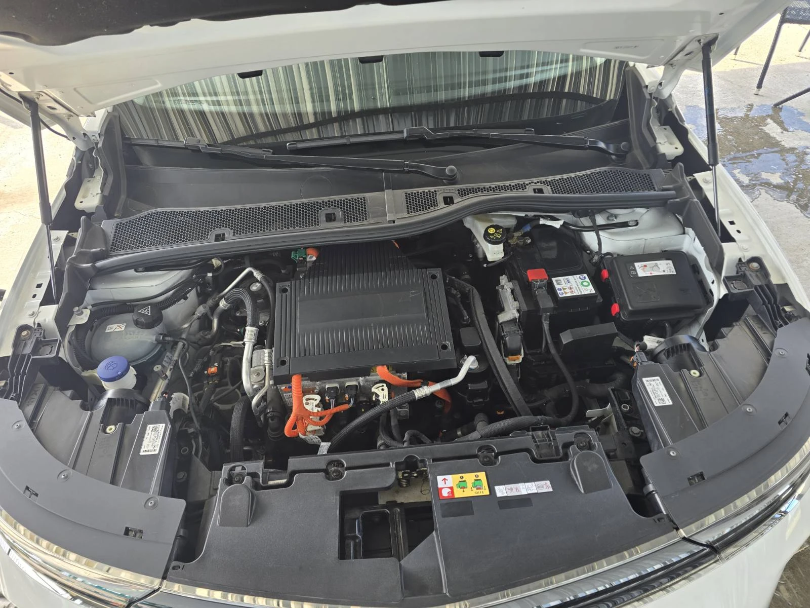 Opel Mokka -e 50 kWh, снимка 16 - Автомобили и джипове - 54977456
