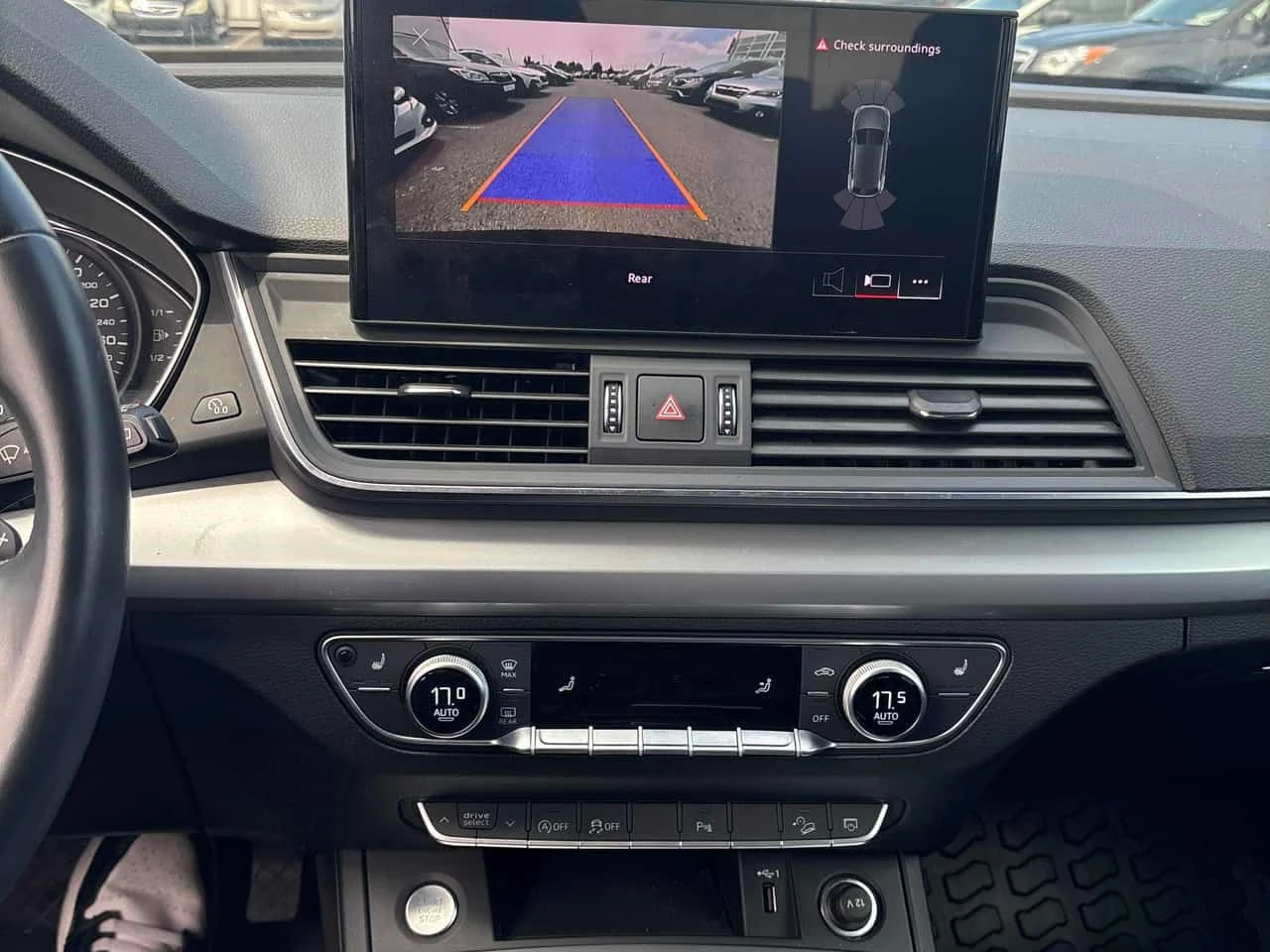 Audi Q5 * Komfort * CARFAX * ��� ������������ ������ | Mobile.bg � ����������� 9