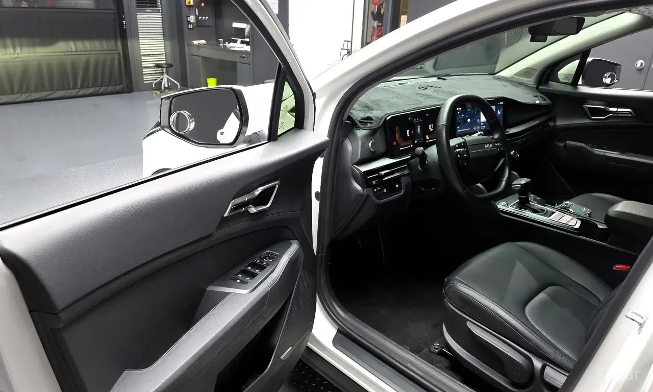 Kia Sportage LPG 2.0* ФАБРИЧНА ГАЗ, снимка 9 - Автомобили и джипове - 55539519
