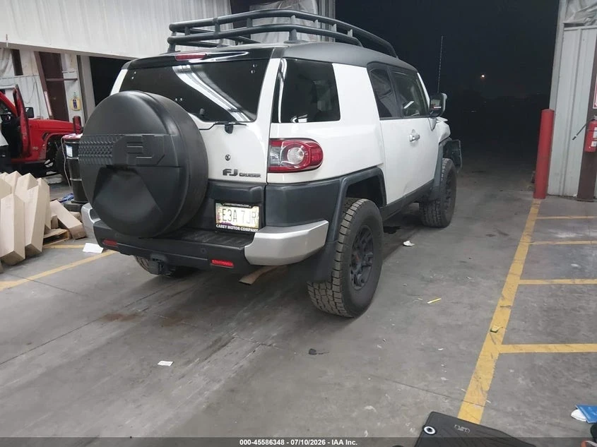 Toyota Fj cruiser 2014 FJ Cruiser 4x4 | Mobile.bg � ����������� 3
