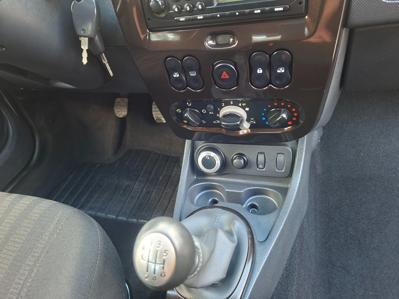 Dacia Duster 1.5 dci 109 ��. 4×4 | Mobile.bg � ����������� 12