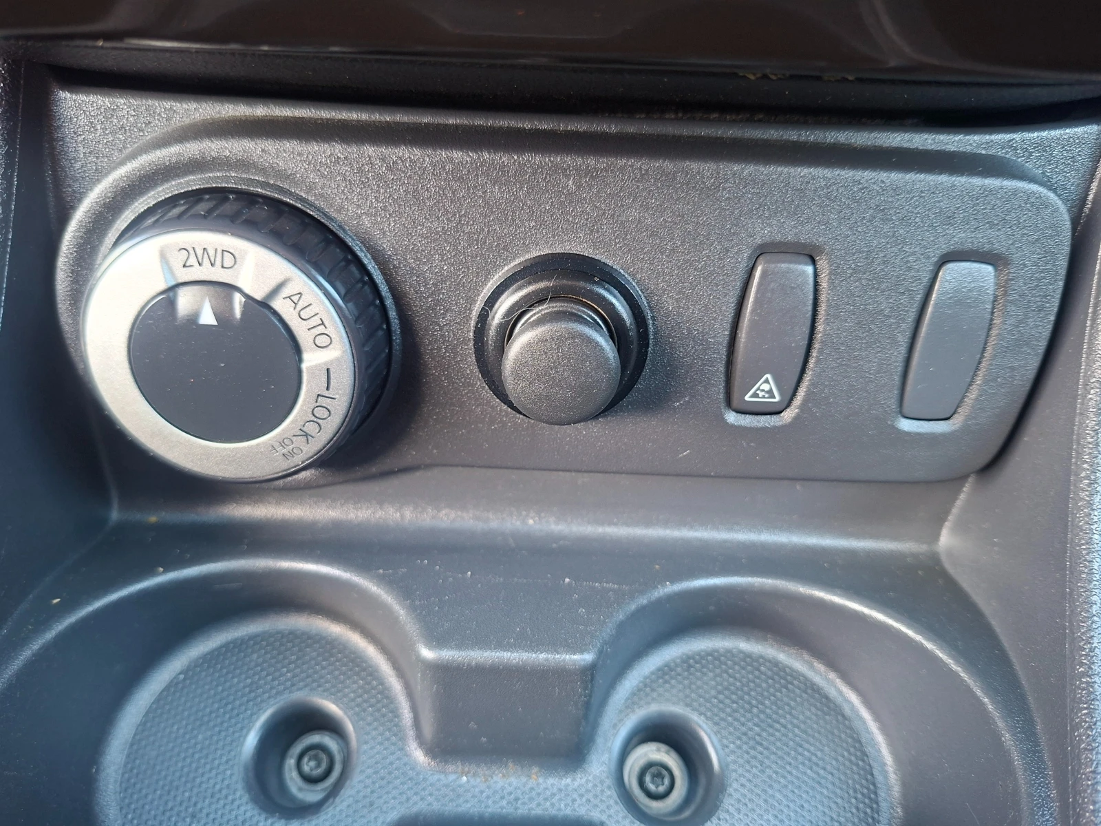 Dacia Duster 1.5 dci 109 ��. 4×4 | Mobile.bg � ����������� 13