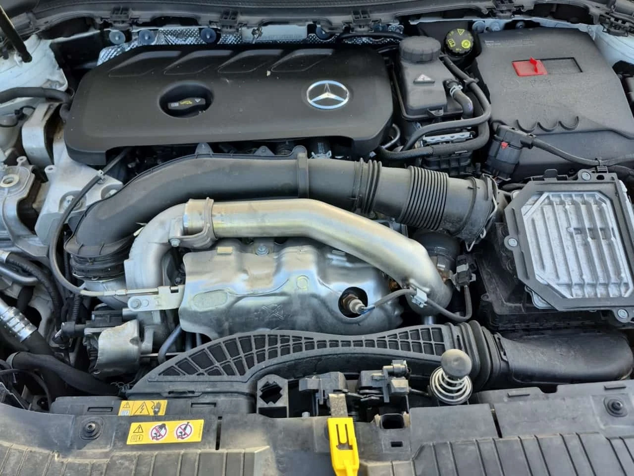 Mercedes-Benz GLA * 250 * CARFAX * , снимка 10 - Автомобили и джипове - 56279841