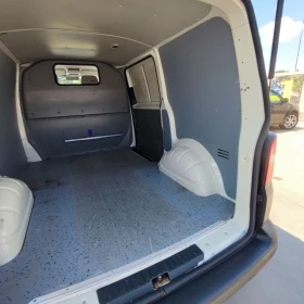 VW Caravelle 2 .5TDI* 131кс* КЛИМАТИК* , снимка 12