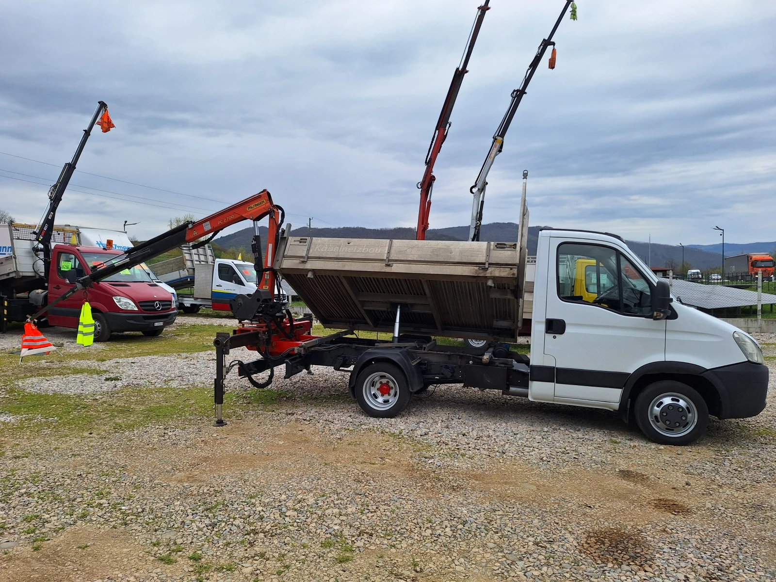 Iveco 35c15 до3, 5т.САМОСВАЛ С КРАН 1.7т ШВЕЙЦАРИЯ.6.m.стрела - изображение 7