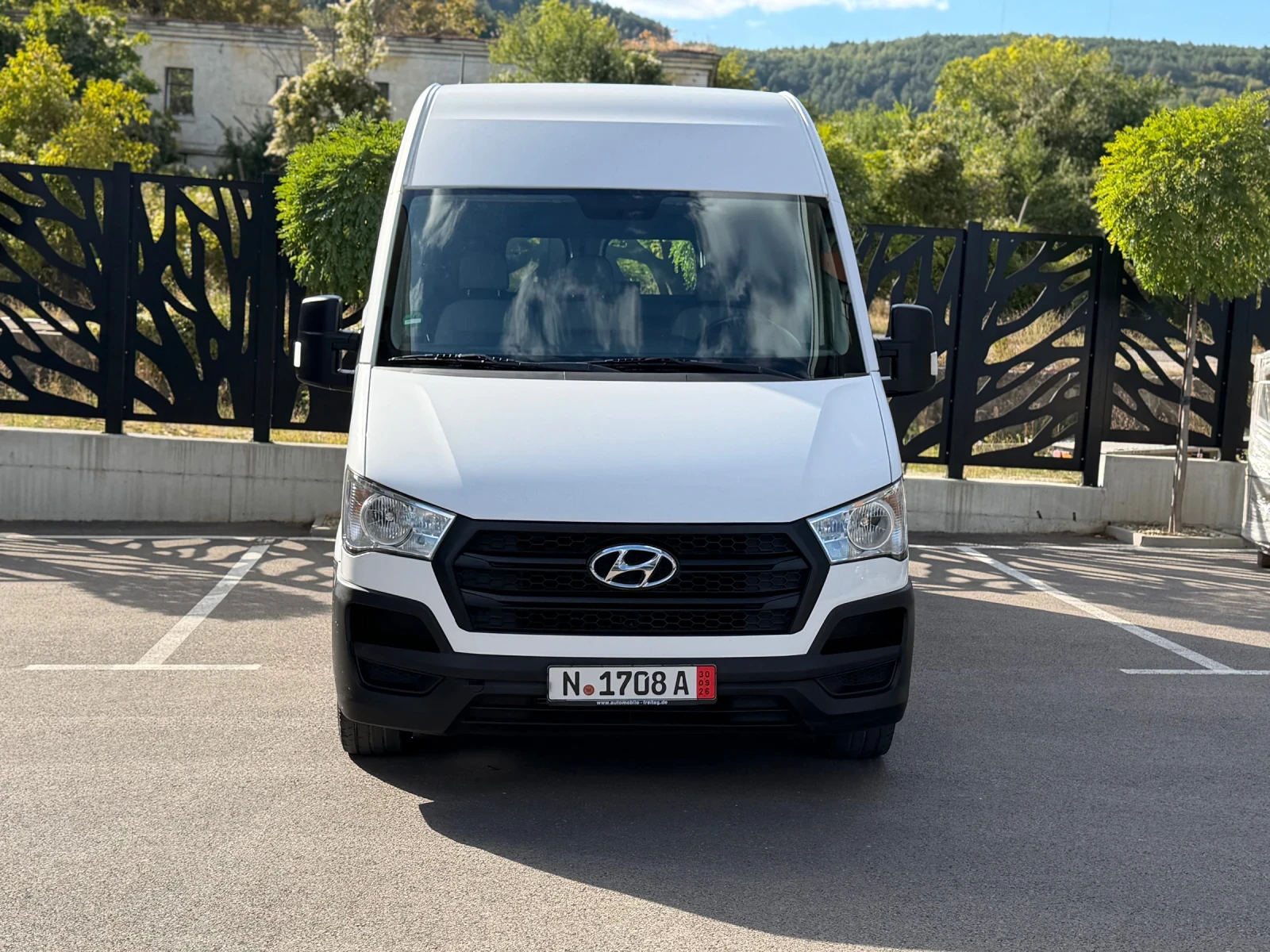 Hyundai H350 MAXI