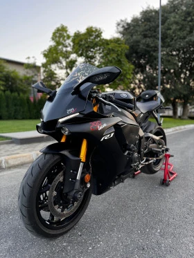 Yamaha YZF-R1 | Mobile.bg    11