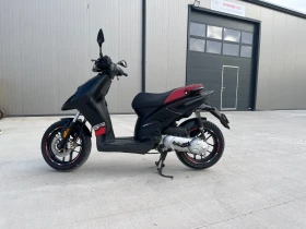     Aprilia Sr Motard 