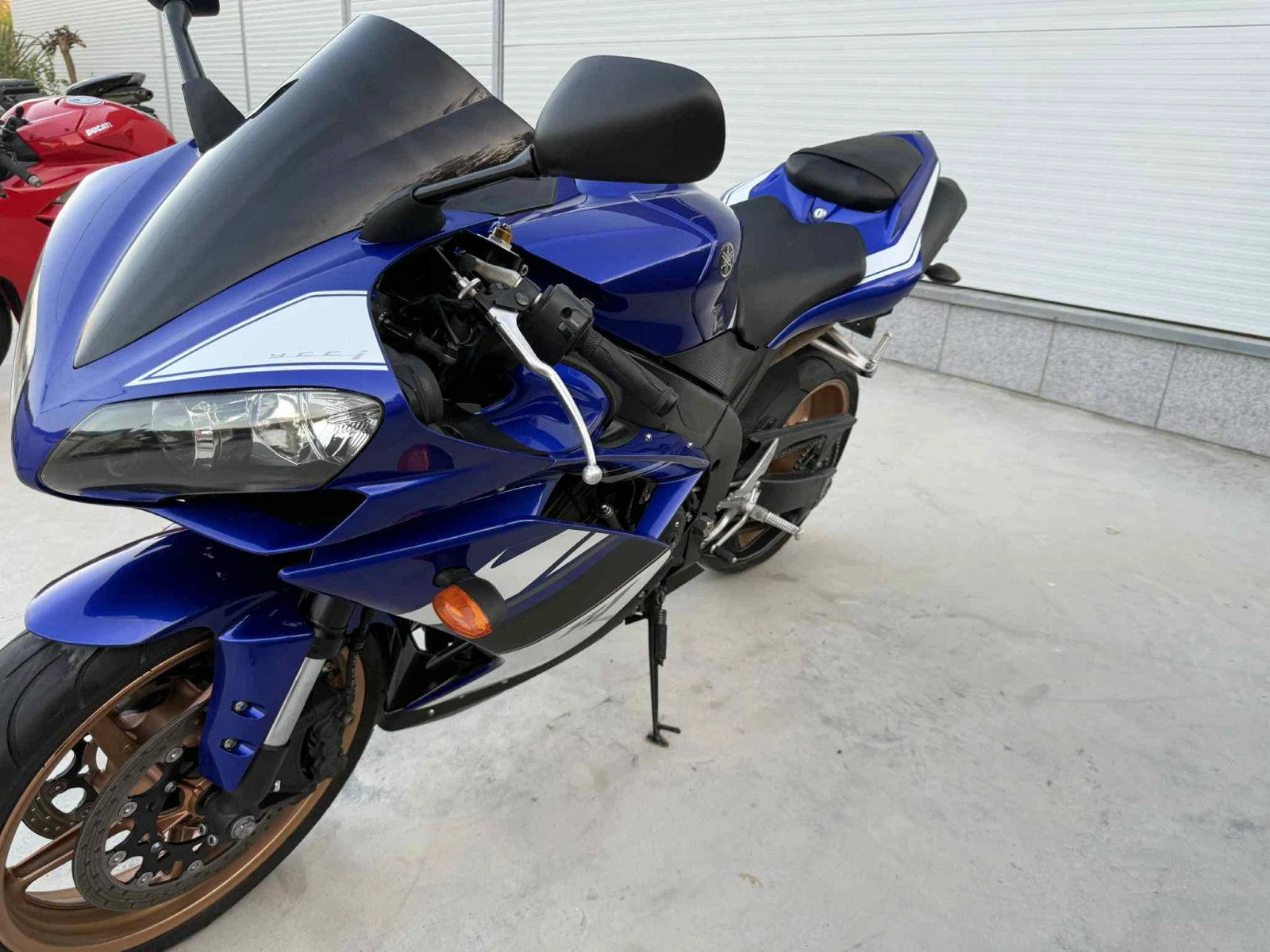 Yamaha YZF-R1  - изображение 6