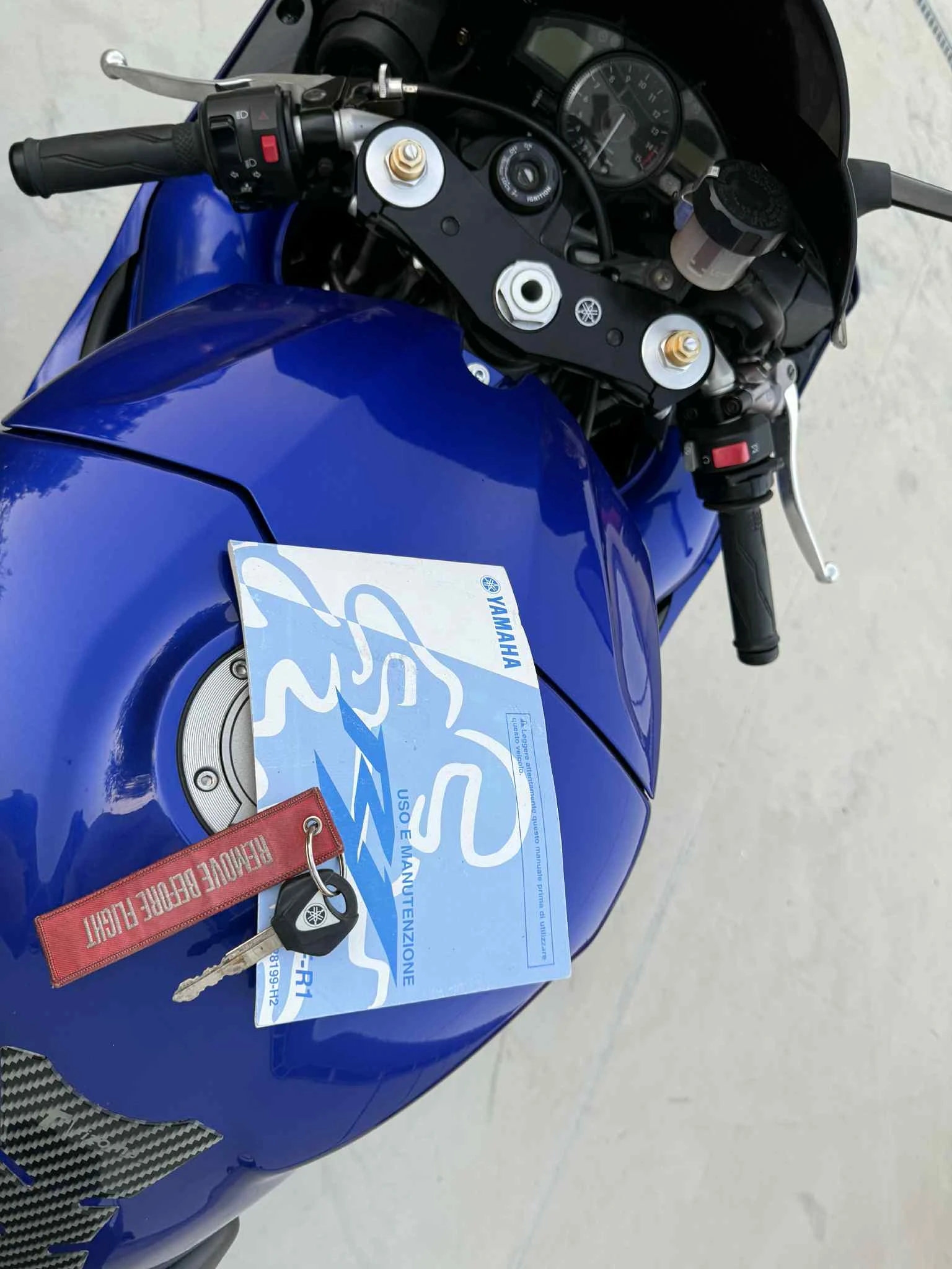 Yamaha YZF-R1 | Mobile.bg   11