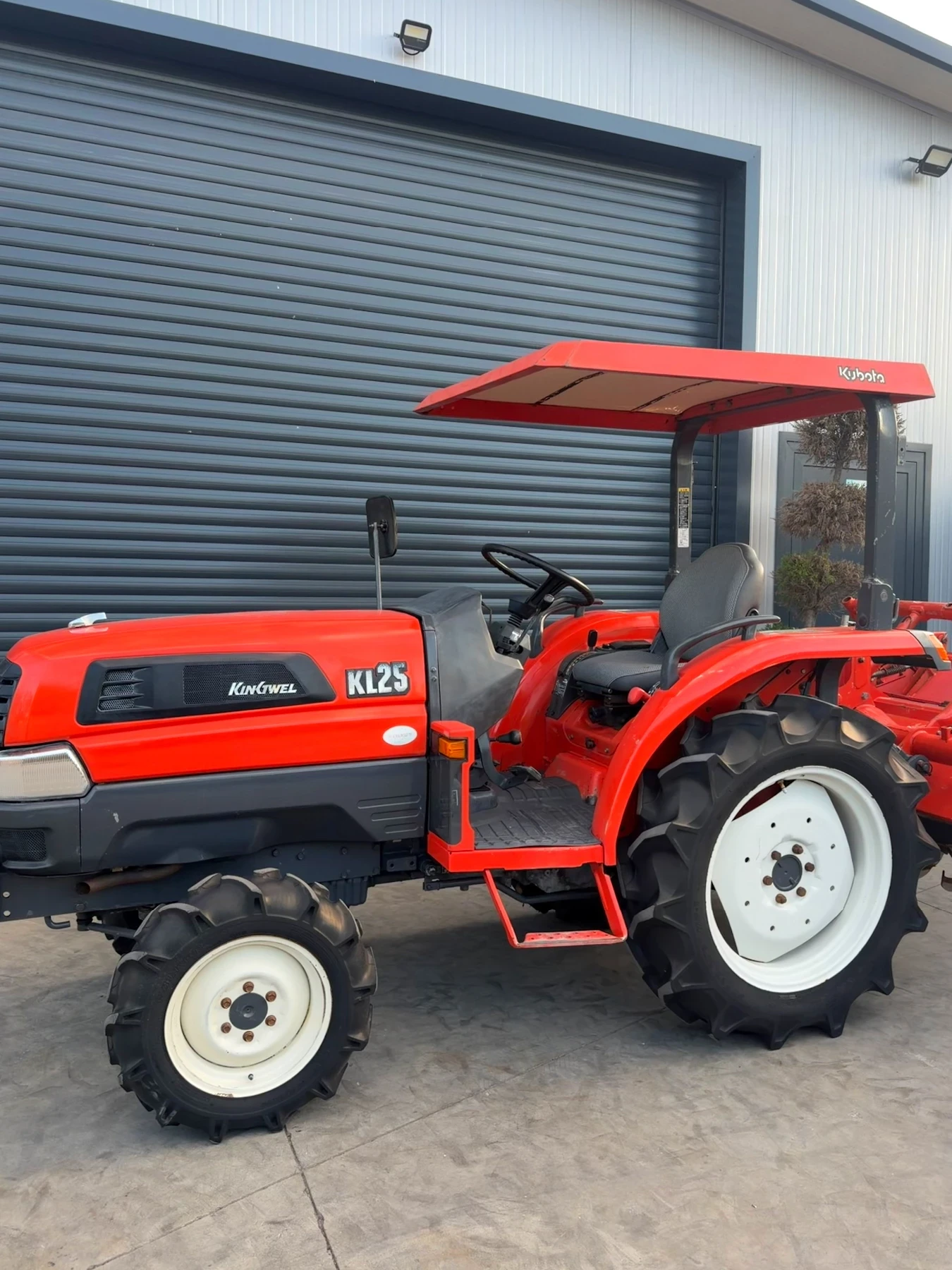 Трактор Kubota KL25 25кс., снимка 3 - Селскостопанска техника - 55838948