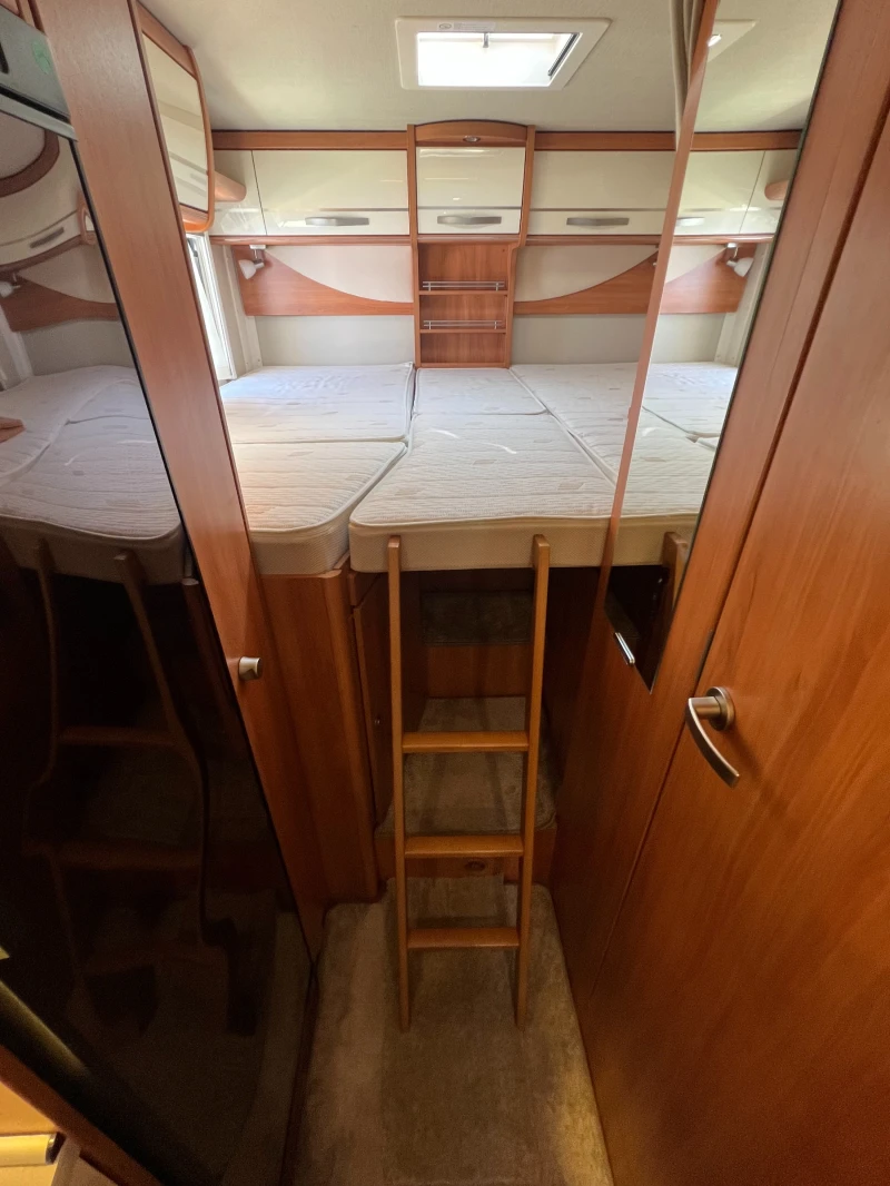 Кемпер HYMER / ERIBA MLT 580 SAT  АВТОМАТИК КЛИМАТИК, снимка 12 - Каравани и кемпери - 50710172