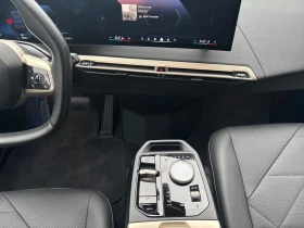 BMW iX xDrive40/326HP/MEMO/360/AHK/H&K/LED/NAVI/231q, снимка 9
