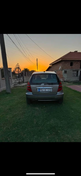 Mercedes-Benz 180, снимка 3