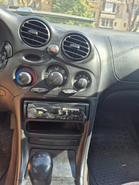 Hyundai Coupe 1.6, снимка 10