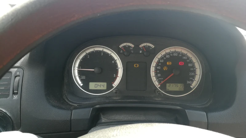 VW Golf Само на части, снимка 15 - Автомобили и джипове - 43549118