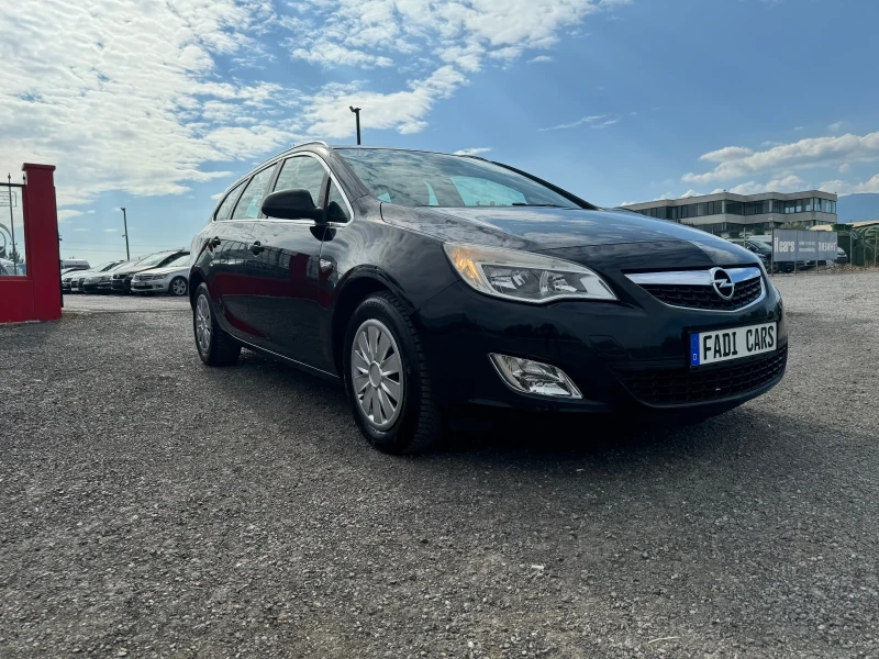 Opel Astra 1.7CDTI* ТОП СЪСТОЯНИЕ* СОБСТВЕН ЛИЗИНГ* , снимка 3 - Автомобили и джипове - 46829721