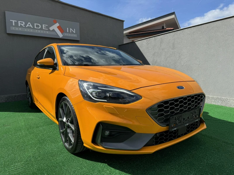 Ford Focus ST Hatchback 2.3i EcoBoost, снимка 3 - Автомобили и джипове - 47307228