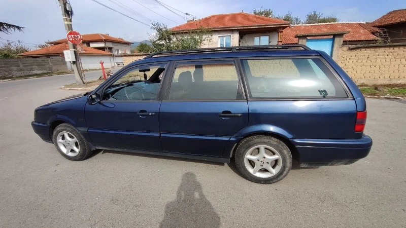 VW Passat, снимка 5 - Автомобили и джипове - 47472601