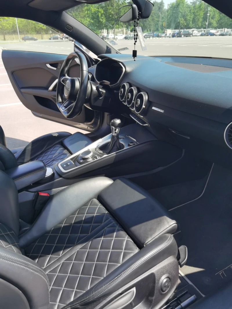 Audi Tt, снимка 14 - Автомобили и джипове - 52483110