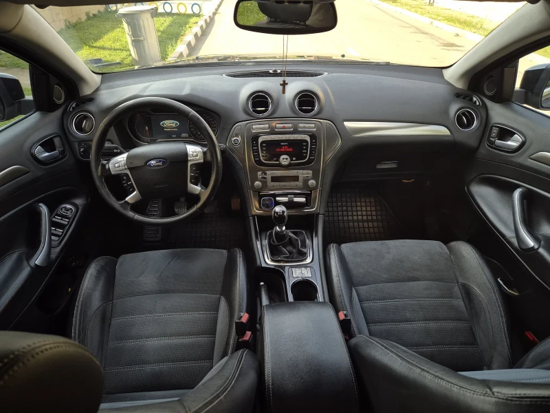 Ford Mondeo 1.8tdci, снимка 4 - Автомобили и джипове - 52115907
