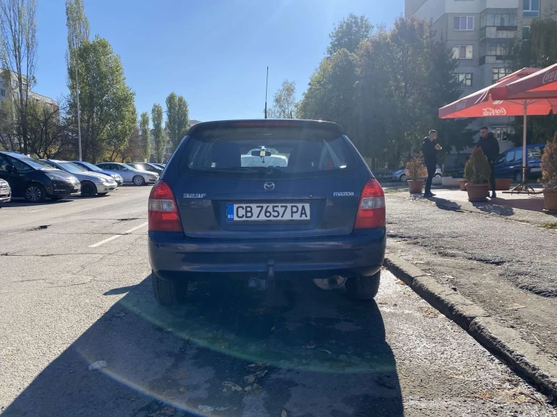 Mazda 323, снимка 6 - Автомобили и джипове - 52477301
