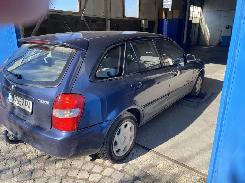 Mazda 323, снимка 2 - Автомобили и джипове - 52477301