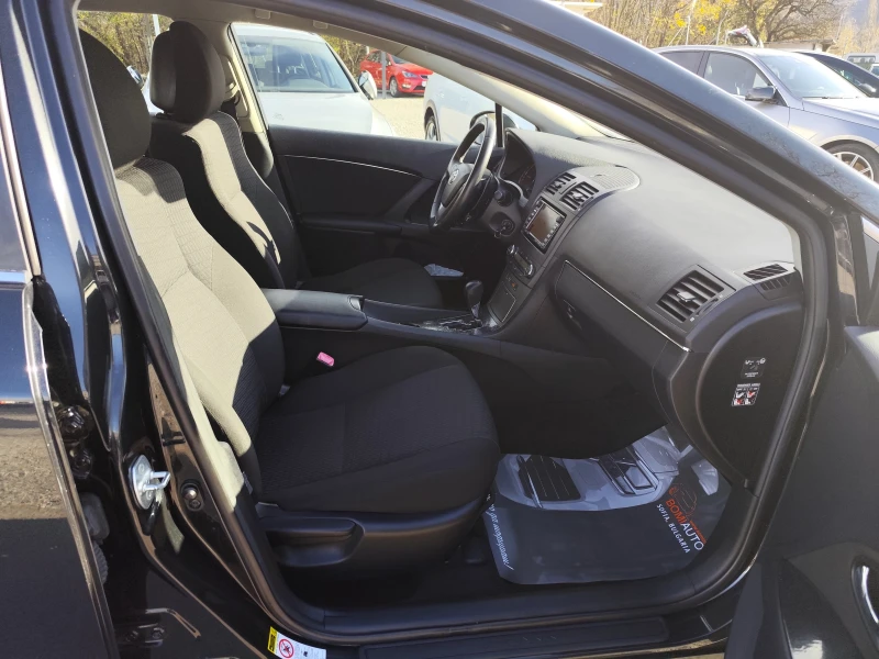 Toyota Avensis 2.0i* АВТОМАТИК* NAVI* LED* , снимка 13 - Автомобили и джипове - 52494104