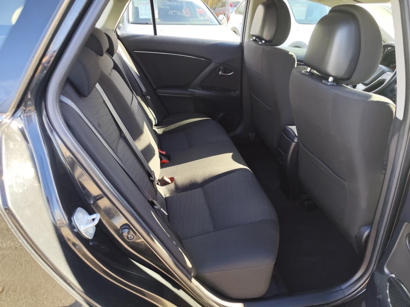 Toyota Avensis 2.0i* АВТОМАТИК* NAVI* LED* , снимка 12 - Автомобили и джипове - 52494104