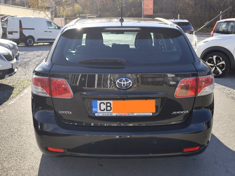 Toyota Avensis 2.0i* АВТОМАТИК* NAVI* LED* , снимка 5 - Автомобили и джипове - 52494104