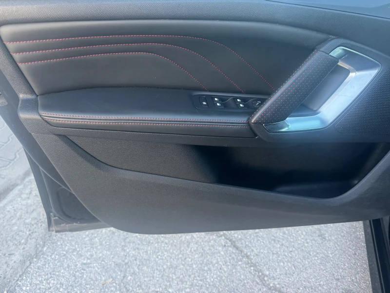 Peugeot 308 1.6 HDI GT-line, снимка 14 - Автомобили и джипове - 52816195