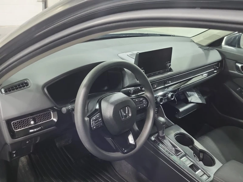 Honda Civic * LX B * CARFAX * БЕЗ ПЪРВОНАЧАЛНА ВНОСКА, снимка 2 - Автомобили и джипове - 52950375