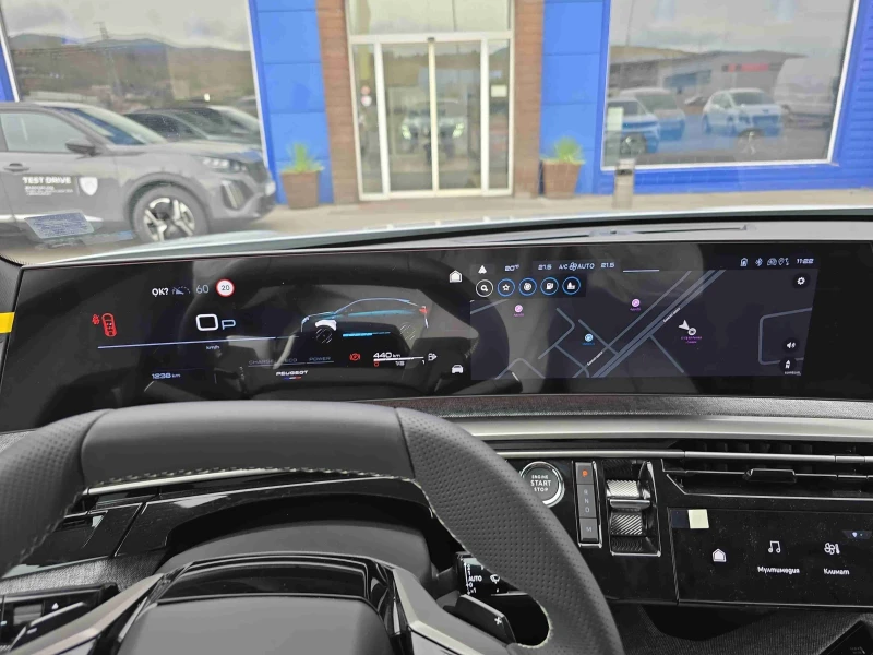 Peugeot 3008 PureTech 145 HYBRID 48V e-DCS6, снимка 12 - Автомобили и джипове - 53100795