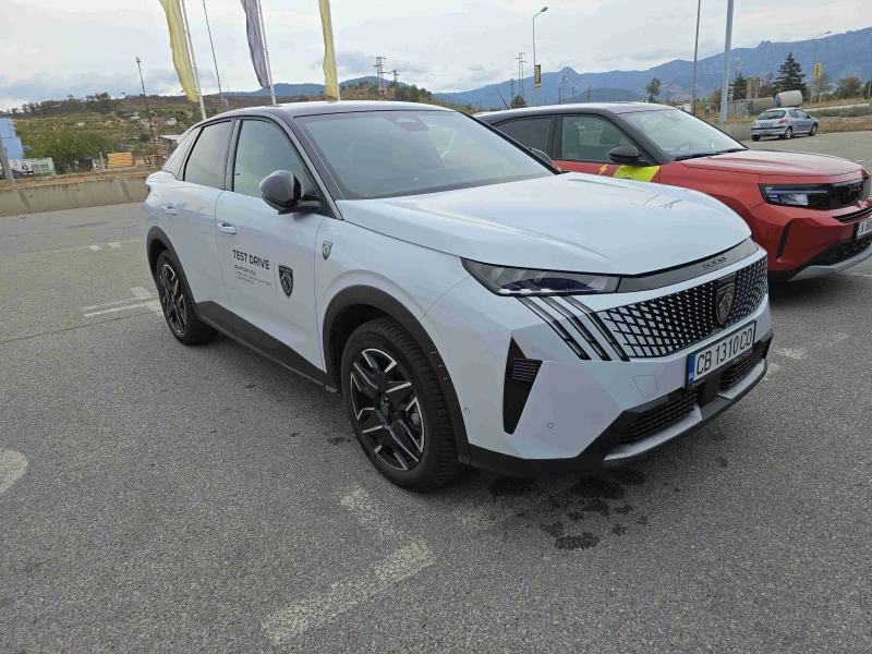 Peugeot 3008 PureTech 145 HYBRID 48V e-DCS6, снимка 9 - Автомобили и джипове - 53100795