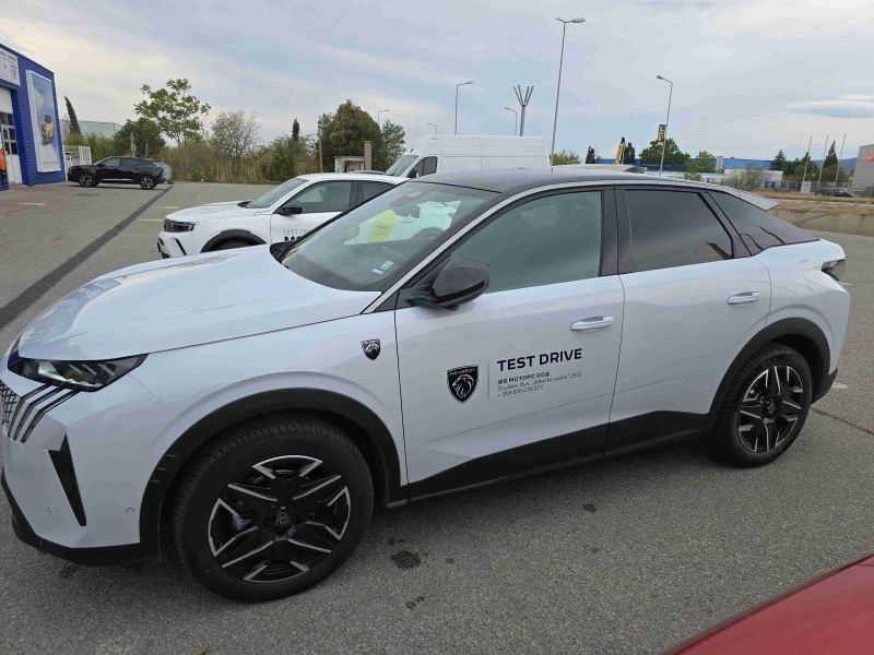 Peugeot 3008 PureTech 145 HYBRID 48V e-DCS6, снимка 4 - Автомобили и джипове - 53100795