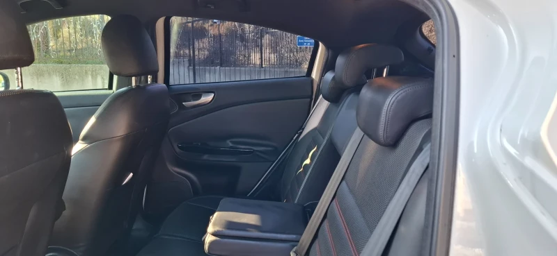 Alfa Romeo Giulietta, снимка 5 - Автомобили и джипове - 53156078