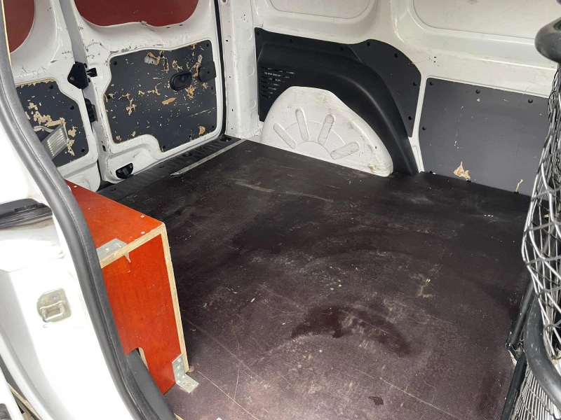 Renault Kangoo 1.5 DCI 75 кс. N1 1+ 1, снимка 10 - Автомобили и джипове - 53229220