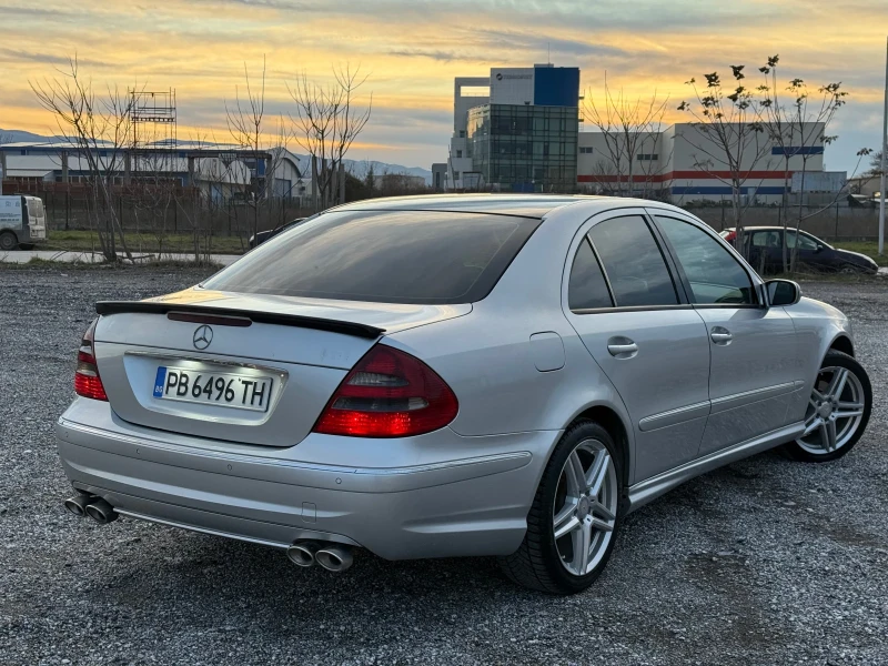 Mercedes-Benz E 220, снимка 9 - Автомобили и джипове - 53541454