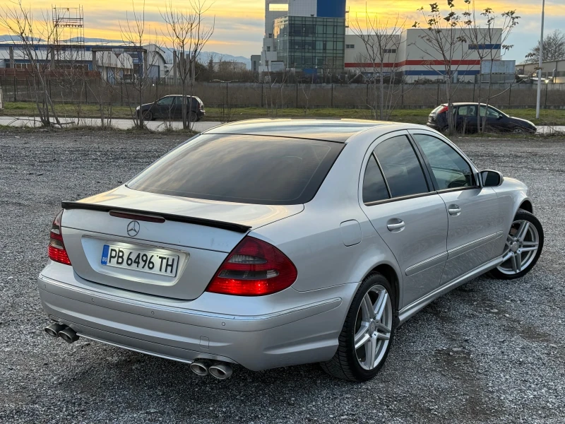 Mercedes-Benz E 220, снимка 7 - Автомобили и джипове - 53541454