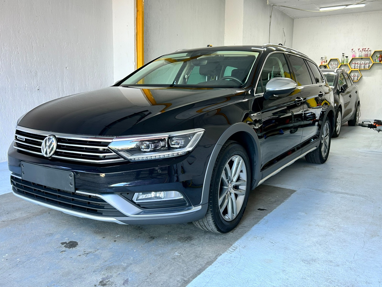 VW Passat Alltrack Highline - изображение 2