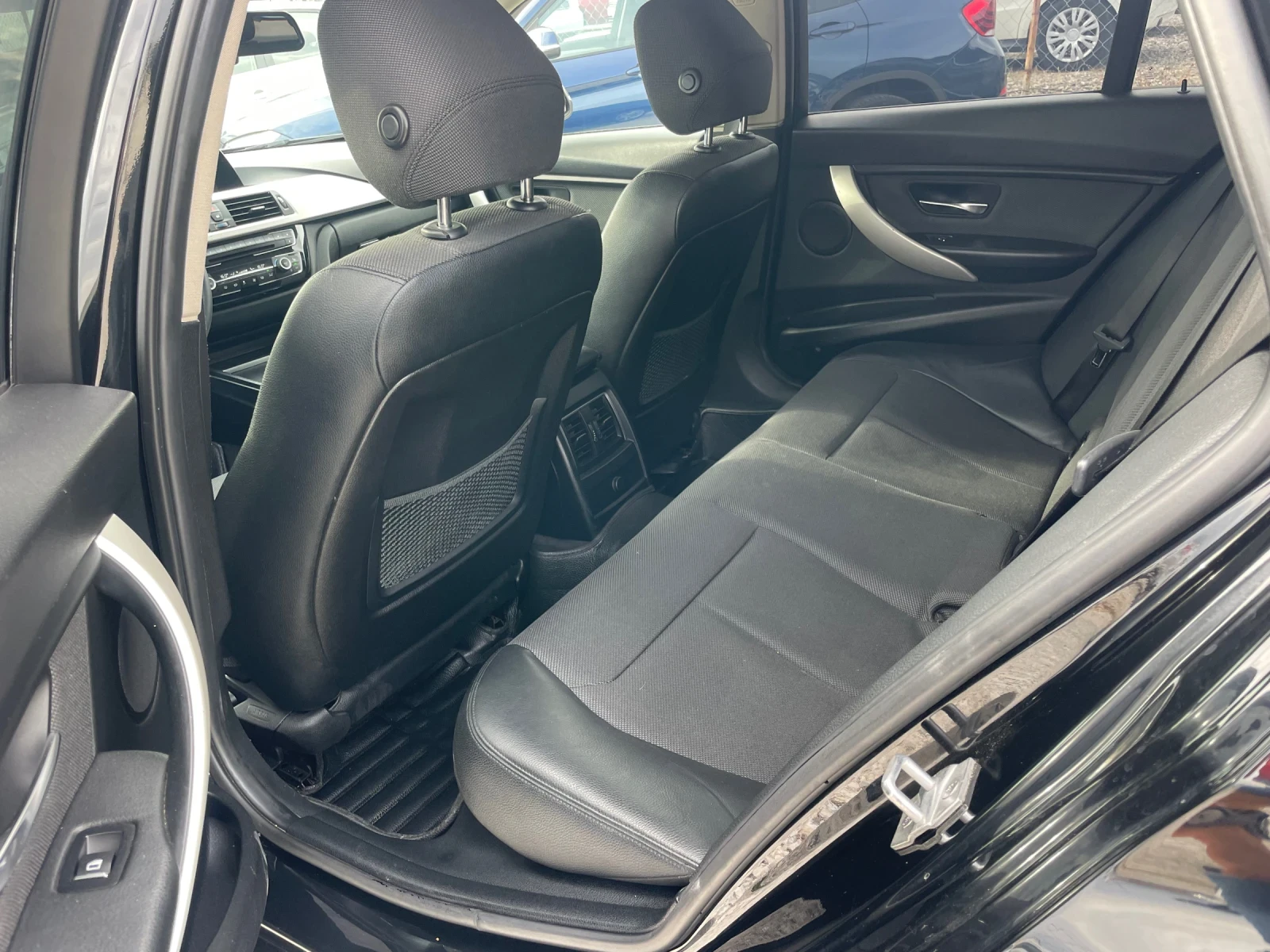 BMW 320 2.0 D 4x4  | Mobile.bg   11