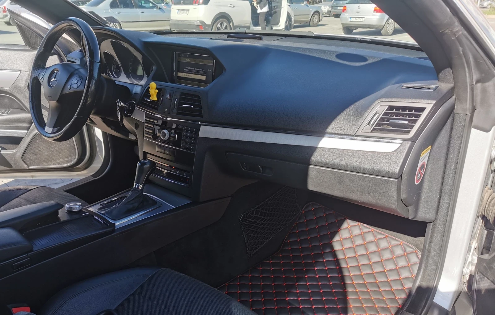 Mercedes-Benz E 250 Обслужен, включително комплект ВЕРИГИ  - изображение 7