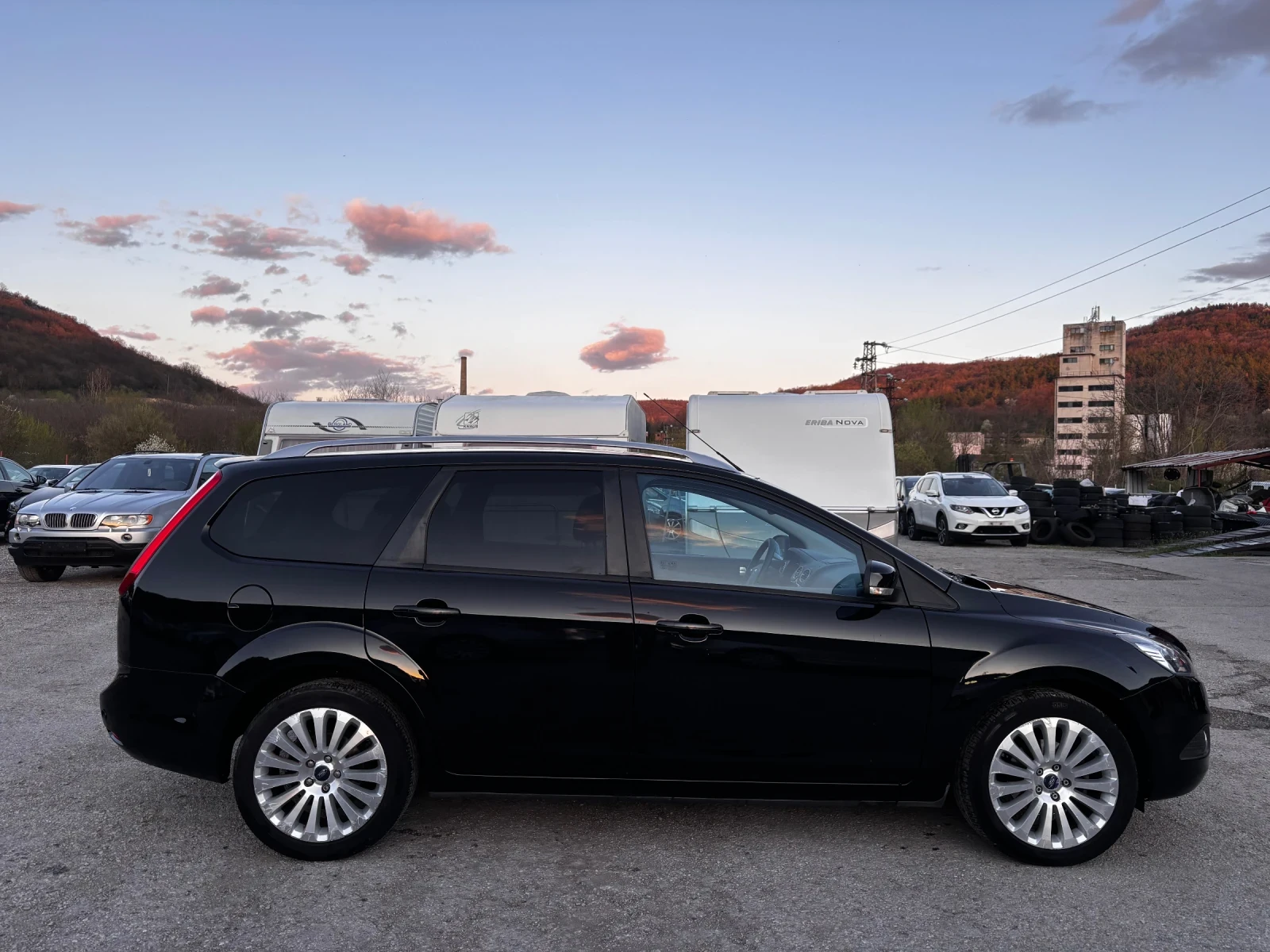 Ford Focus 1.6i , снимка 2 - Автомобили и джипове - 54140659